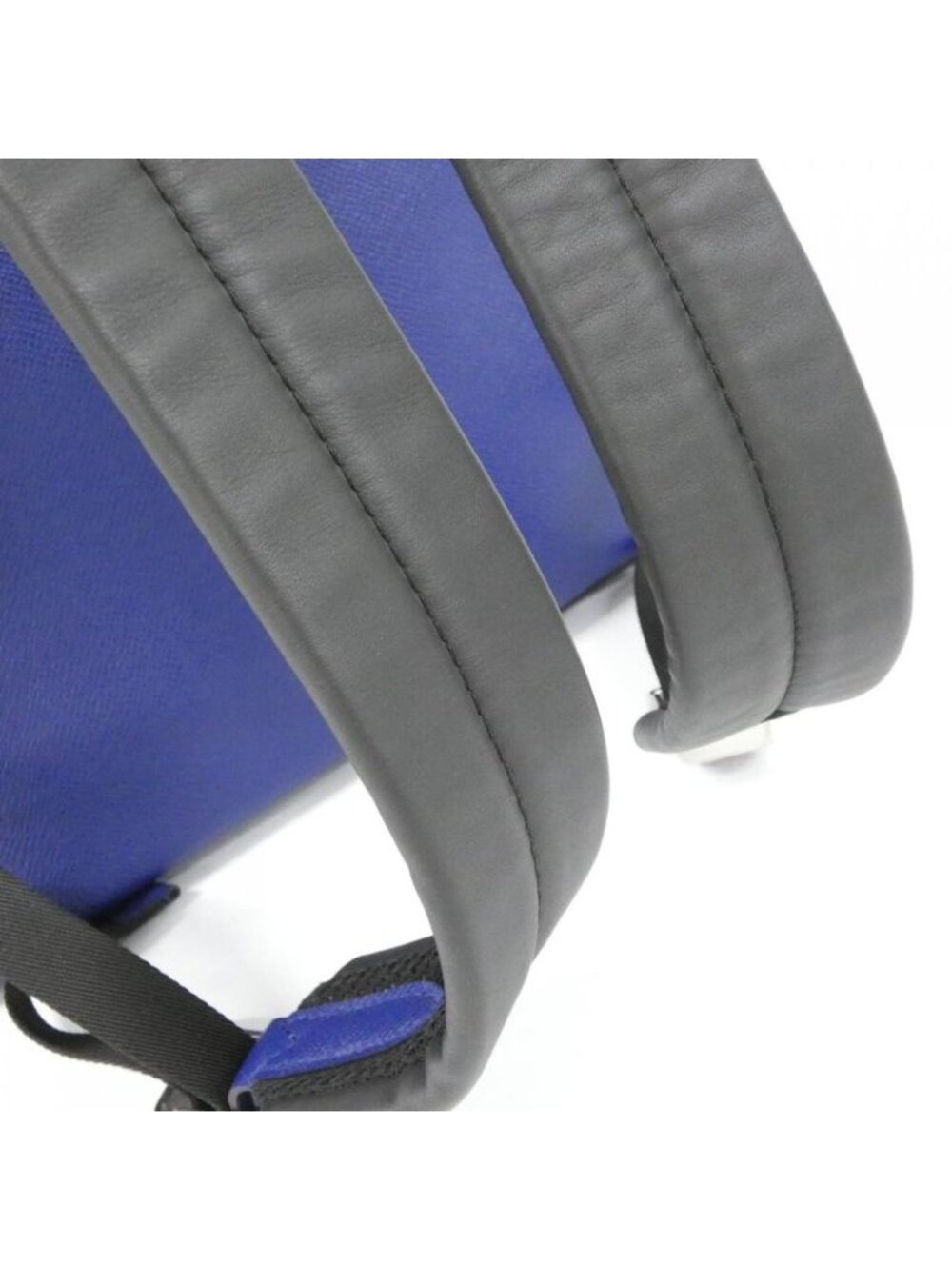 Louis Vuitton Taiga Llama Discovery Backpack Jacket - Picture 5 of 6